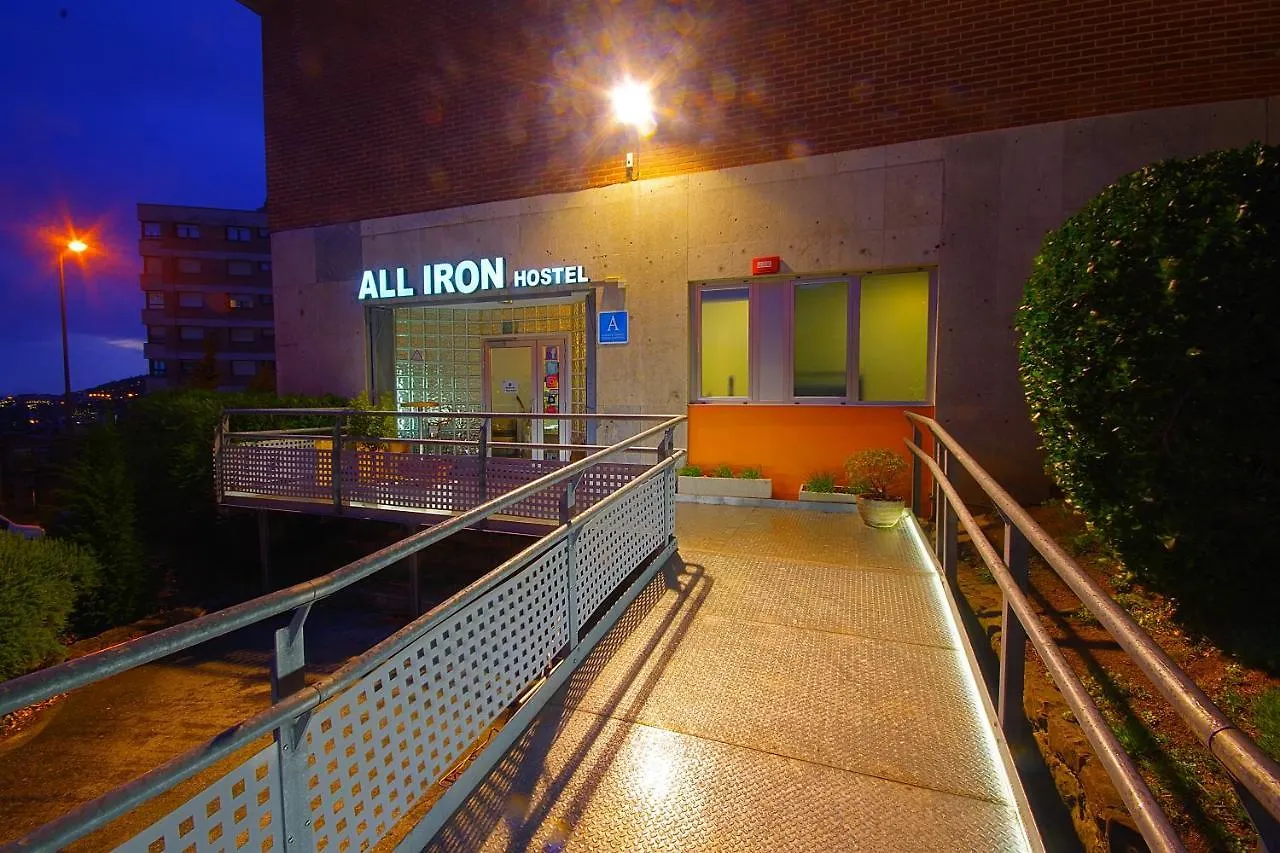 All Iron Hostel Bilbao 0*,  Španělsko
